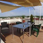Πανσιόν Julieta 2*