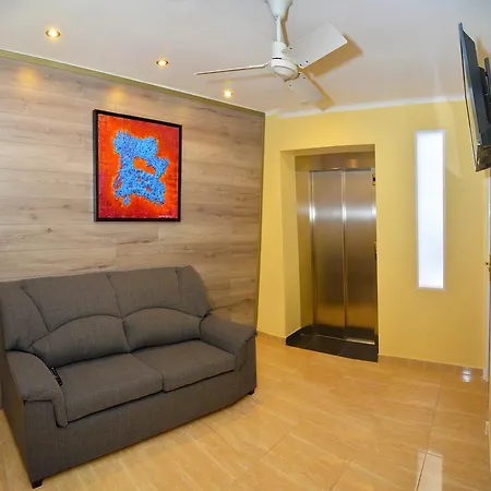 Pensjonat Julieta Lloret de Mar