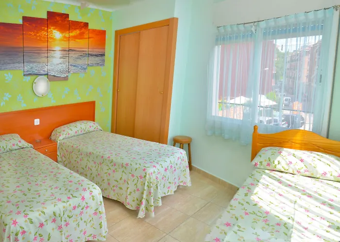 Guest house Julieta 2*